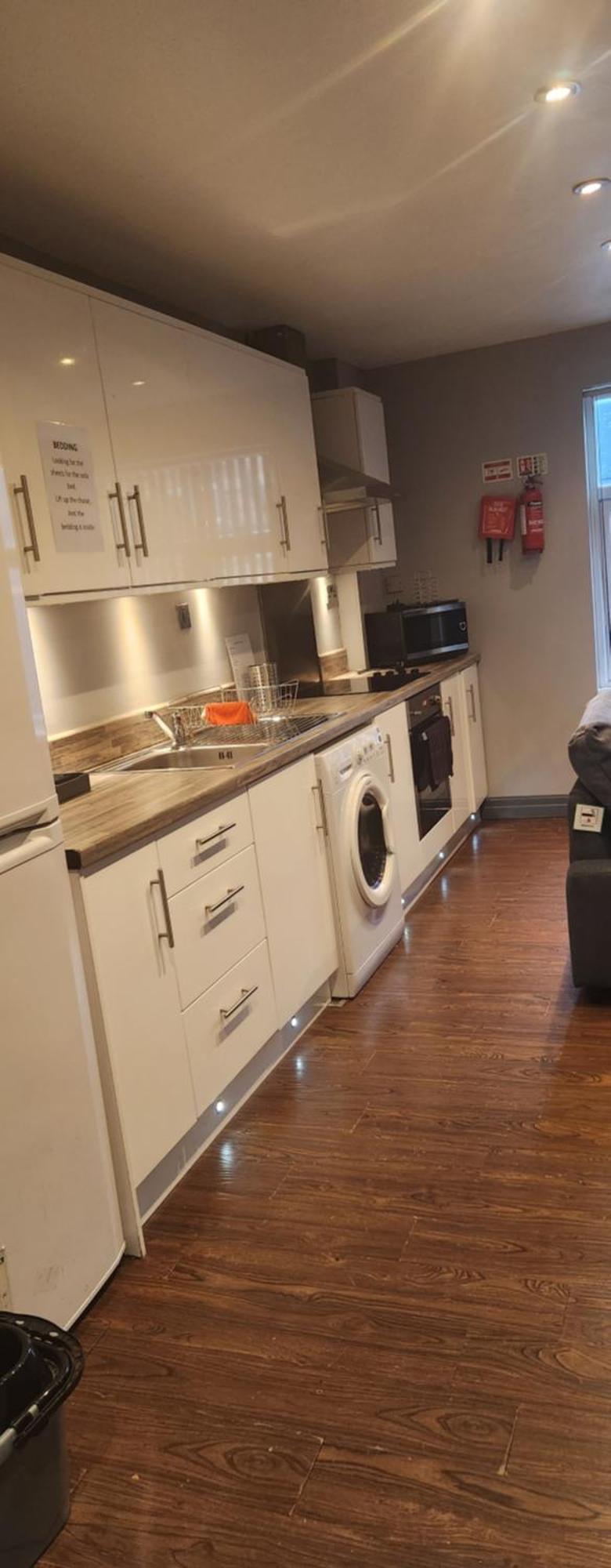 Lewis Apartment In The Heart Of The Northern Quarter Sleeps Up To 12 Mánchester Exterior foto